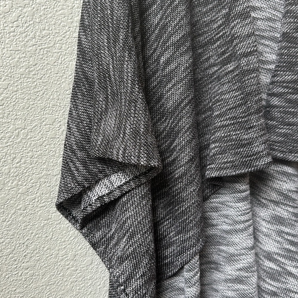 BCBGeneration shawl, cape, duster cover up - Picture 3 of 5